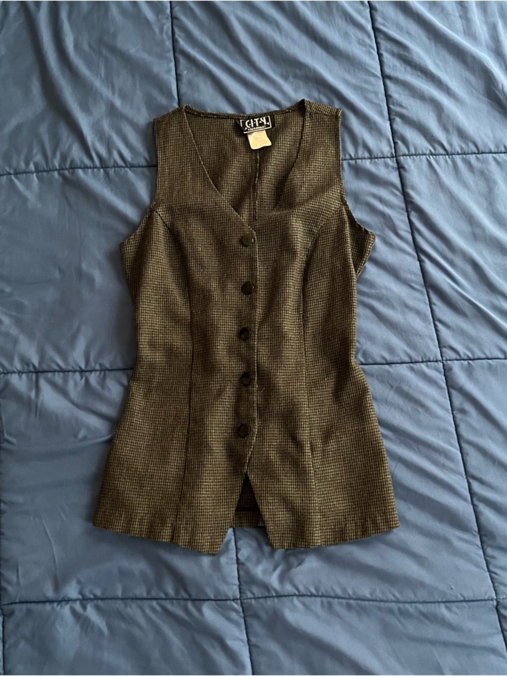 City Triangles Gray/Navy/Black Sleeveless Button Front Vest